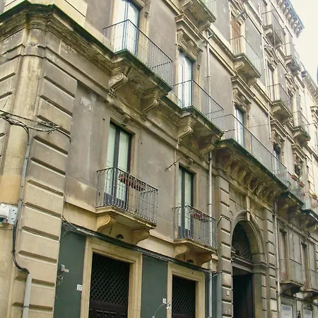 Casa Flos31 別荘 カターニア